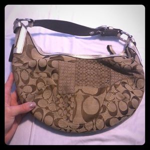 Coach shoulder bag tan